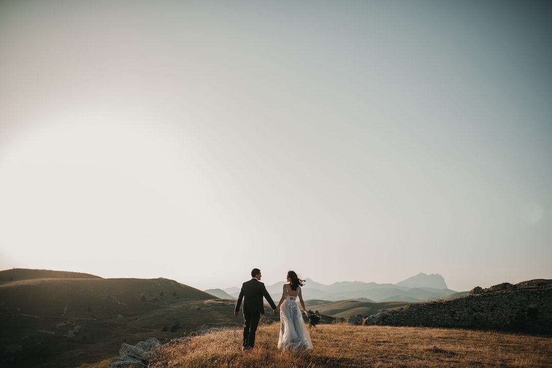Ślub i wesele na łonie natury — doskonałe połączenie harmonii i romantyzmu